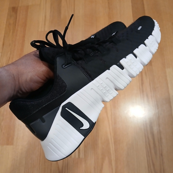 Nike Other - Nike Free Metcon 5 Streetwear/Athletic Training Shoes Size 10.5 Men/12 Women